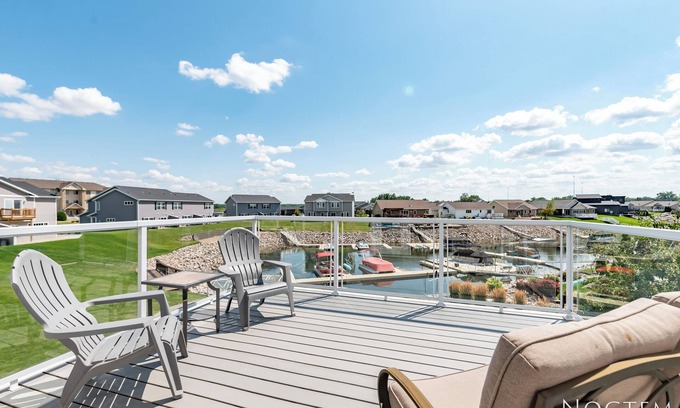 Bismarck Haus | 3-Bedroom Waterfront Home Minutes from Downtown Bismarck