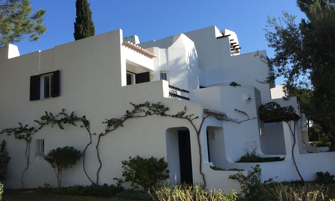 Albufeira Wohnung | 3 Schlafzimmer in Balaia Golf Village mit Südterrasse und Balkone