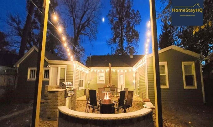 Wooded Estates Haus | 3 blocks to Notre Dame, EV Charger, BBQ & Fire Pit! (1707)