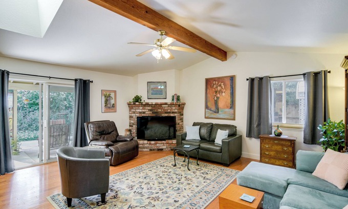 Chico Haus | ~ 3 Mi to Dtwn & Chico State: NorCal Escape!