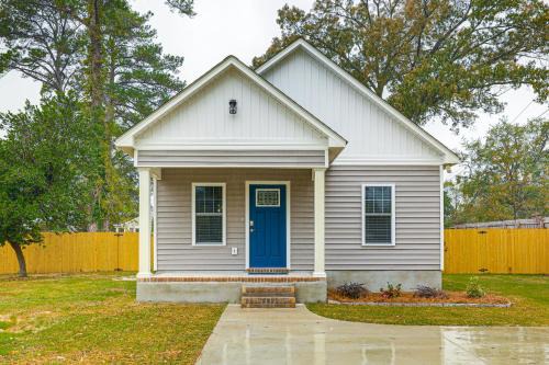 New Bern Haus | 3 Mi to Dtwn Home with Patio and Grill in New Bern
