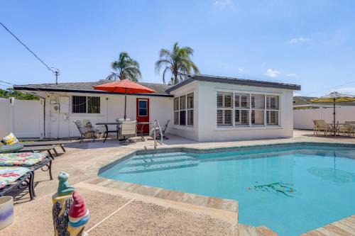 Hunt Club Haus | 3 Mi to Dtwn Pet-Friendly Palm Beach Gardens Home