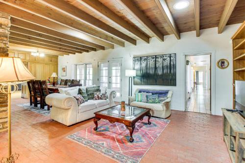 Near North Valley Haus | 3 Mi to Zoo and Garden ABQ Home with Heated Pool!