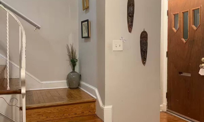 Southeast Haus | 2BR, 1BR - 2.5 miles to U.S. Capitol Building