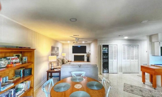 Jekyll Island Hütte | 3 min walk to beach with bikes!