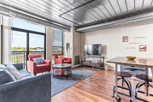 Old West Side Wohnung | 3 Modern 2BR Apts Near Kerrytown w Parking & Gym