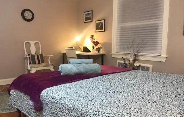 Needham Haus | #3 Spacious Room 6 min to Babson College!