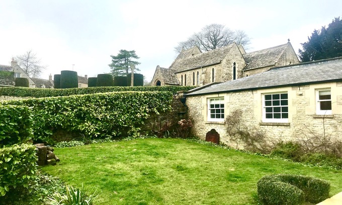 Duntisbourne Abbots Wohnung | Wunderschönes neu umgebautes Studio-Apartment im idyllischen Cotswold Village!