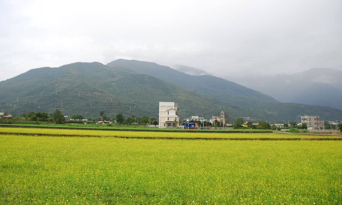 Ji'an Bed & Breakfast | 302 Dreibettzimmer mit Bergblick - Hualien