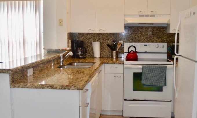 Boca Raton Wohnung | 320D - Spacious 2/2 on Top floor in Boca - Walking distance from Evert Tennis & Boca Prep