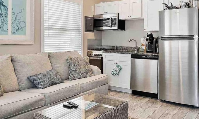 Brigantine Haus | 33rd Unit 2 Island Time Parking Beach 2 Blocks Away