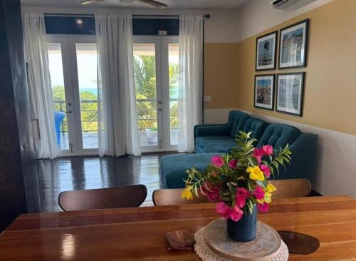 Caye Caulker Haus | 360 Suites, Seaside Luxury, 4 Bedrooms, 3 Bath