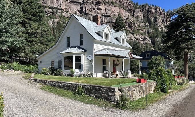 Ouray Kabine | 360 Ansichten! Gehen Sie zur Main Street und zum Hot Springs Pool! Entspannen Sie sich und genießen Sie die Aussicht