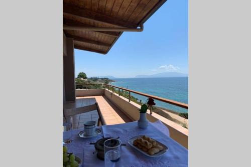 Mytikas Wohnung | 360º suite with endless views to the Ionian Sea