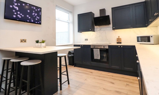 Thornton-Cleveleys Hütte | 37 NUTTER ROAD, pet friendly, country holiday cottage in Cleveleys