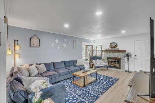 Pacific Beach Wohnung | 3bed 3bath blocks to the beach and bay in PB