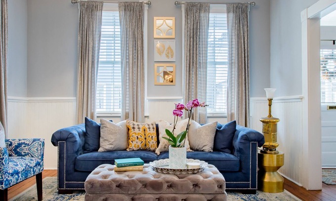 Beach Institute Haus | 3BR / 3BA Historic District Townhouse ... zu Fuß zu allem, was Savannah zu bieten hat!