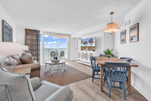 Downtown Myrtle Beach Haus | 3BR Beach Gem Full Reno-Views From All Bedrooms