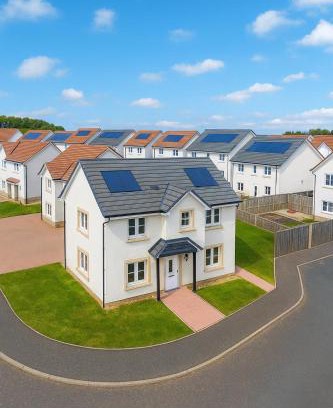Glasgow Wohnung | 3BR Detached Home, Driveway & Large Rear Garden