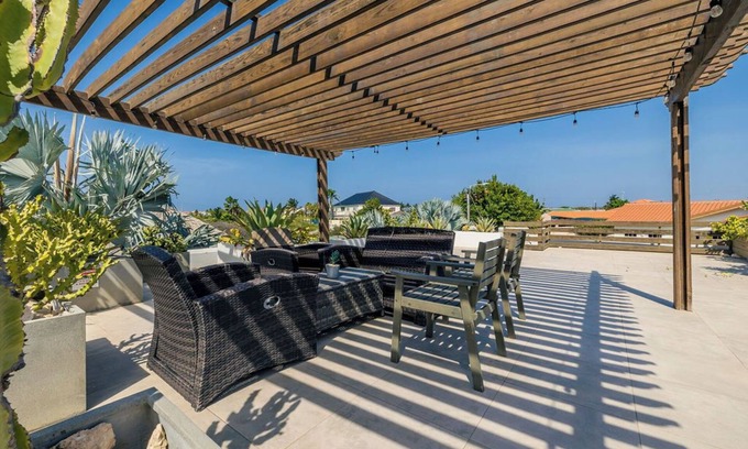 Washington Eigentumswohnung | 3BR2BA Condo w/ Exclusive PrivateRoof Deck & Pool