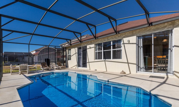 Windwood Bay Haus | 4 BDRM, SPIELRAUM, 2 MASTER BDRMS, 2 LIV RMS. 10MIN ZU DISNEY. PRV POOL SONNE DEN GANZEN TAG