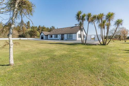 Dungloe Haus | 4 Bed in Burtonport oc-c31069