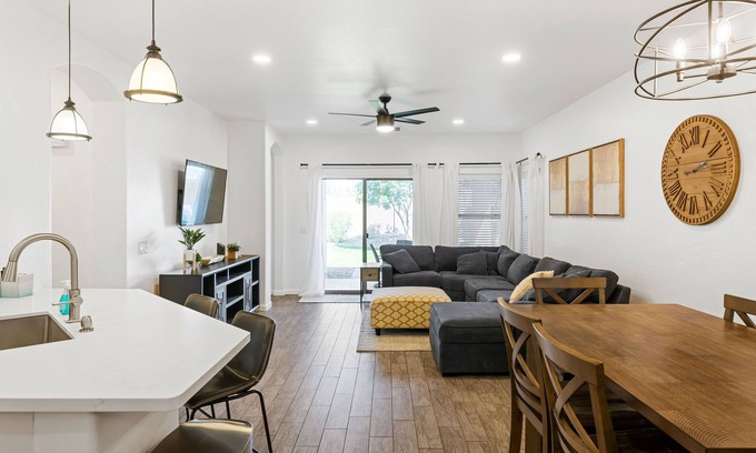 Villages At Queen Creek Haus | 4 Bed with Community Pool, Game Room, Minutes to Bell Bank Park!