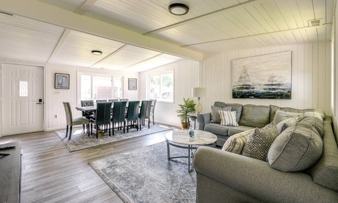 Craig Beach Haus | 4 Bedroom/2 bath Cozy Lake Milton Getaway with dock. 300 yards to the water!