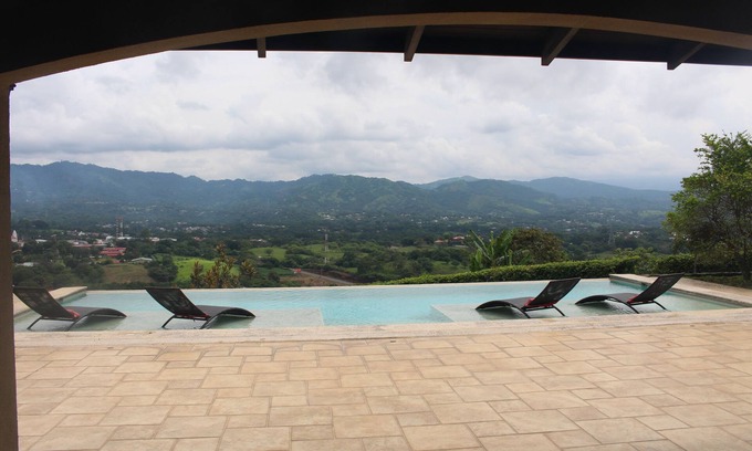 Mercedes Haus | 4-bedroom house in fabulous Atenas relaxing pool and view for miles.
