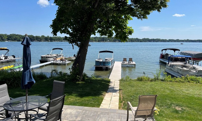 Clarklake Haus | 4 Bedroom lakefront house with amazing views, deck, grill and docking space