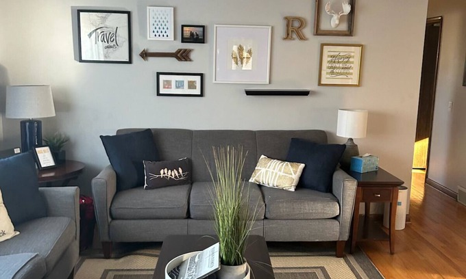 Monona Haus | 4 BR Haus in der Nähe von Lake Monona und Downtown Madison