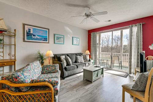 Carolina Forest Wohnung | 4 Mi to Ocean Myrtle Beach Condo with Resort Perks