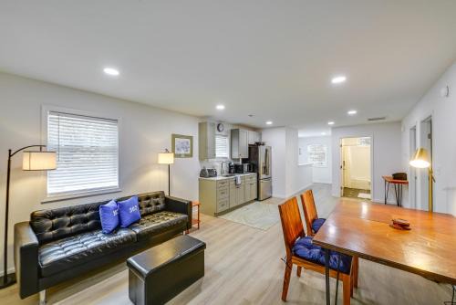 Rehoboth Beach Wohnung | 4 Mi to Rehoboth Beach Cozy Coastal Apt!