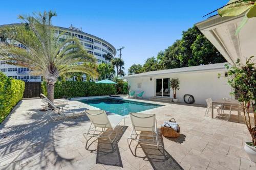 Dolphin Isles Haus | 44 Canal Home With Heated Pool & Free Dock