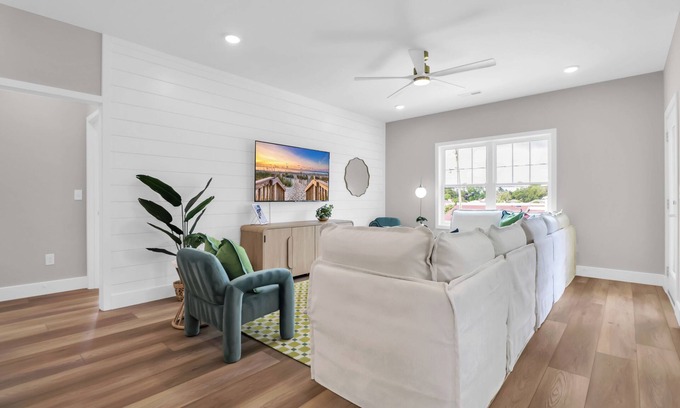 Crescent Beach Haus | 4BR beach club w/Hot tub + Pool + Game room