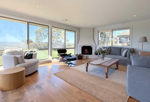 Clarendon Haus | 4BR Retreat Near McLaren Vale Wineries Adelaide