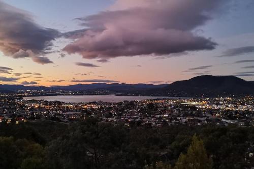 West Moonah Haus | 4BR Retreat with Stunning Derwent River Panorama