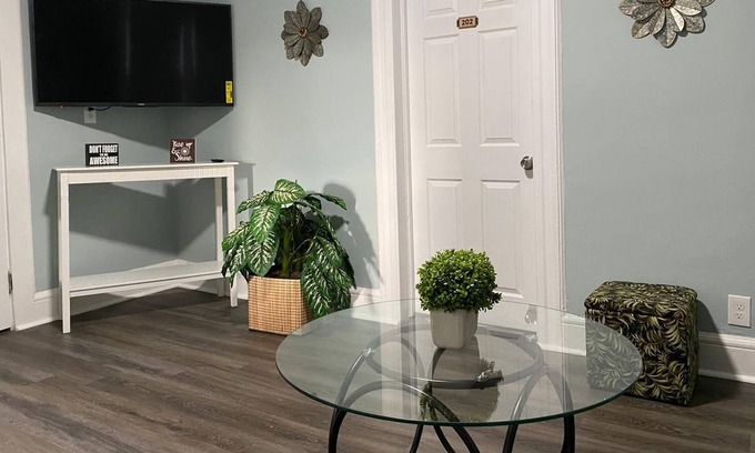 West Orange Wohnung | 4Brs easy access to NYC 25min driveParking-laundry