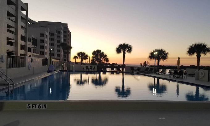 Hudson Eigentumswohnung | 4th Floor END UNIT mit herrlichem Blick auf das Meer im Gulf Island Resort