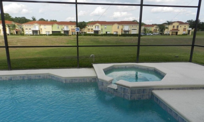 Briargrove Haus | 5/4-Poolhaus mit DREI Master-Suiten in der begehrten Windwood Bay Community