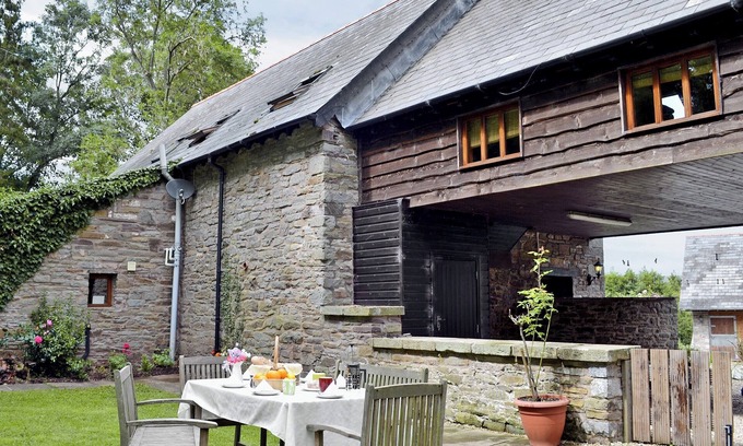 Three Cocks Hütte | 5 Schlafzimmer Unterkunft in Three Cocks, near Hay-on-Wye