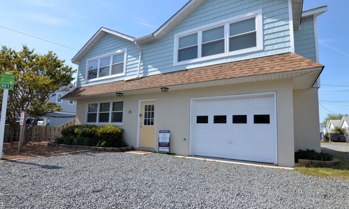 Dewey Beach Haus | 5 BR OCEAN BLOCK BEAUTY IN DEWEY BEACH