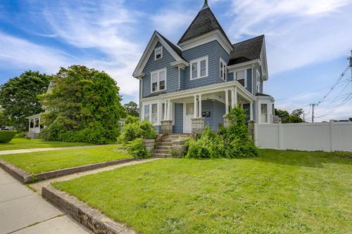 Westerly Wohnung | 5 Mi to Beaches Historic Apartment in Westerly!