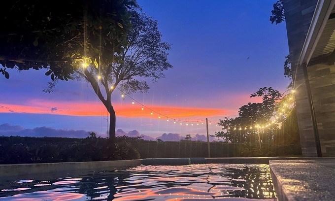 Marbella Haus | 5 Mins to the Beach! 🏝️ Gated Community, Private Pool, Ocean & Mountain Views!