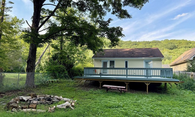 Pine Hill Haus | 5 minutes to Belleayre! The Birch Creek Cottage