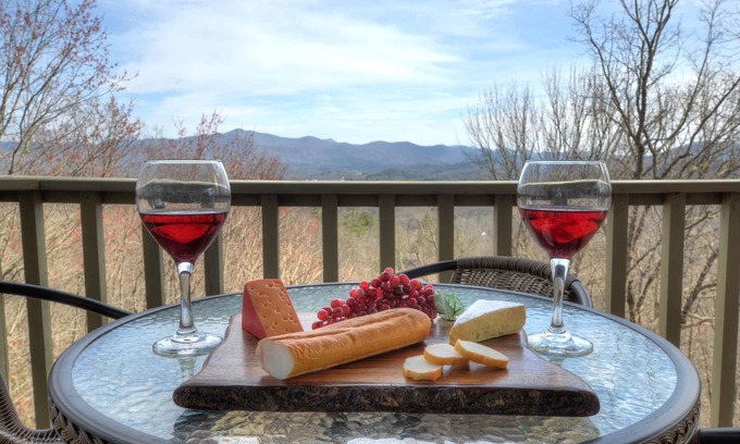 Franklin Haus | HERBST UND WINTER SALE! BLEIBEN SIE 3 NTS UND ERHALTEN SIE DIE 4. HÄLFTE ODER BLEIBEN SIE 6 NTS UND ERHALTEN SIE DIE 7. GRATIS!