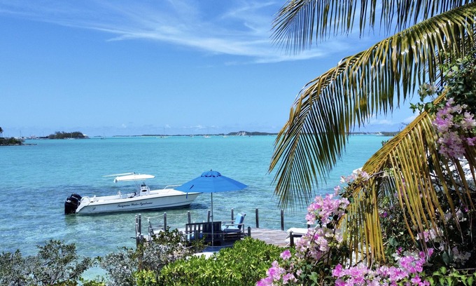 George Town Villa | 5 STERNE BEWERTETE OCEANFRONT VILLA AM FEBRUAR POINT, INKLUSIVE MARINA SLIP!