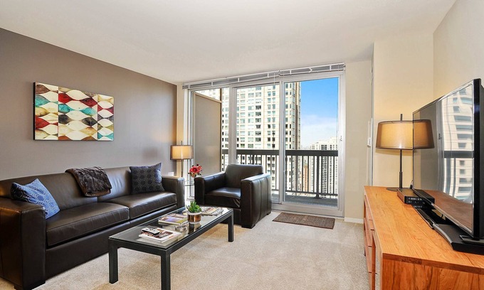 Downtown Chicago Wohnung | 52nd floor, VIEW, Pool, Balcony, Fitness Center, Grocery Store