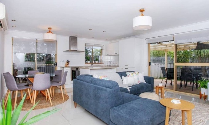 Scarborough Villa | Diese Villa ist ein 3 Schlafzimmer, 1 Bäder, in Scarborough, WA.