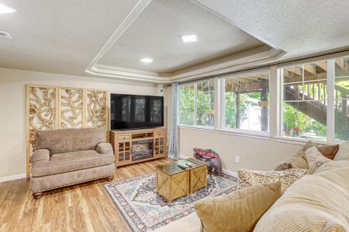 Aurora Wohnung | 6 Mi to Aurora Reservoir Apt with Patio!